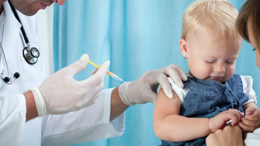 Pentingnya Manfaat Vaksin untuk Mencegah Penularan Penyakit
